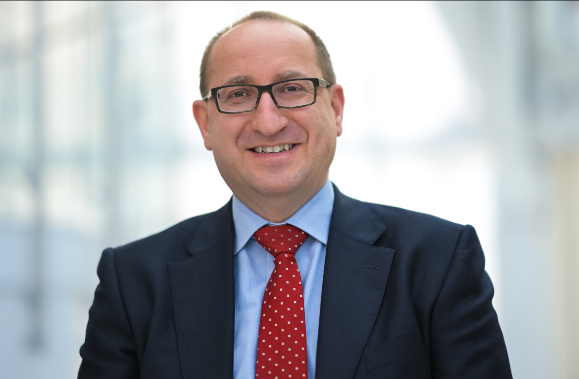 Dr. Guido Bader